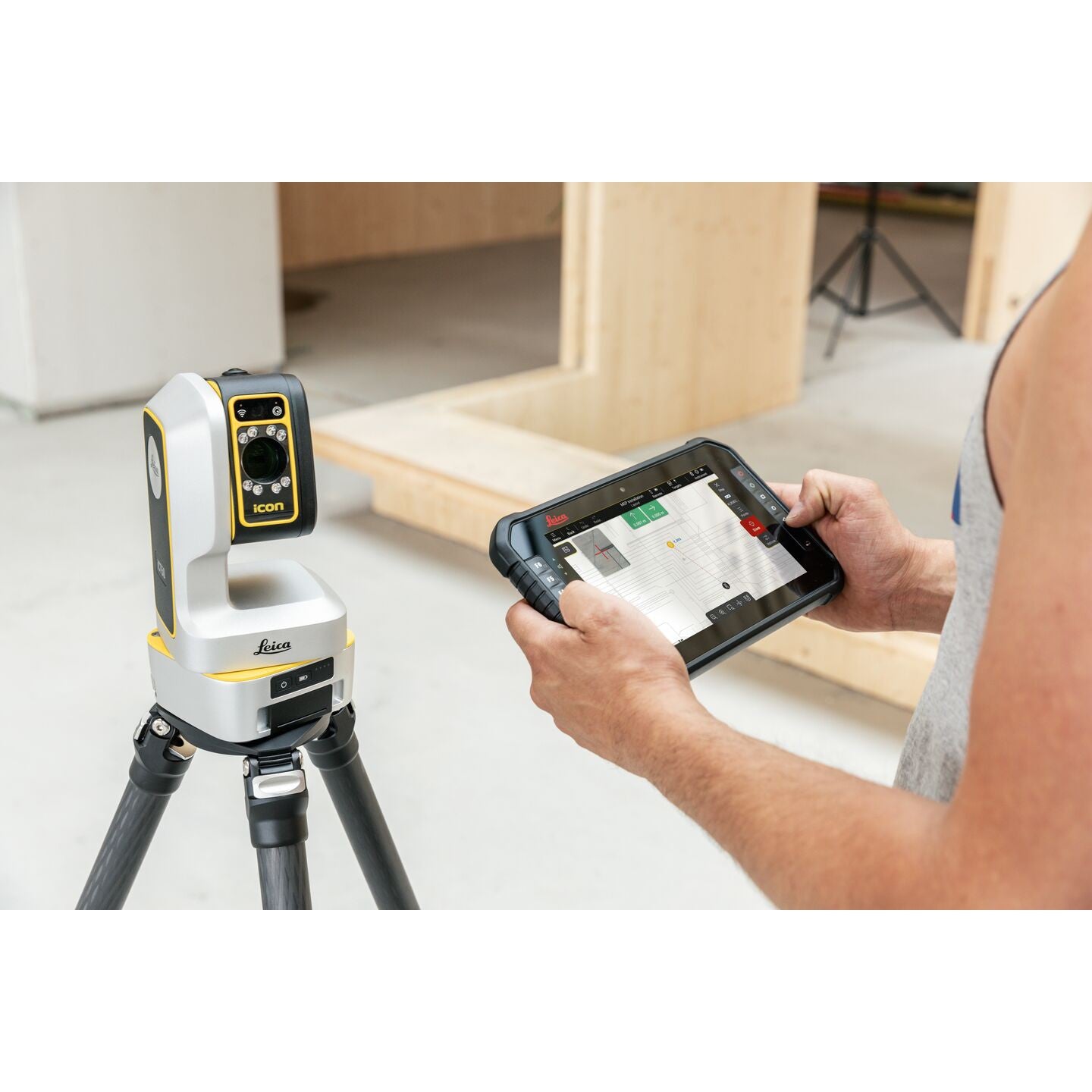 Leica iCON trades for Templating